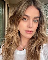 I think I'll be letting my hair air dry from now on. Cut + colour by  @scottkinghair 💕🌞✨