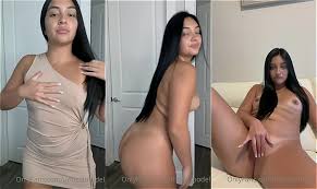 Urlocalmodel onlyfans 22-12-2024 ласкает свой клитор - unlimRec