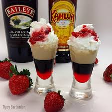 Strawberry Baileys Kahlua Shots Yummy Drinks Drinks Kahlua Shots