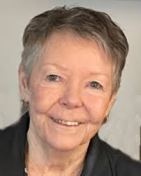 Bonnie Wilkinson's Instagram, Twitter & Facebook