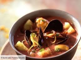 Tous En Cuisine La Recette Des Moules Au Bouillon Curry Rouge Cremeux De Cyril Lignac Curry Rouge Cuisine Asiatique Cuisine