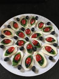 Tomate Mozzarella Marienkafer Von Chefkoch Video Chefkoch In 2021 Rezepte Fingerfood Fingerfood Rezepte