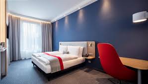 Typically, the hotels are built from corporate architectural stereotypes with each hotel consisting of 60 to 80 rooms and a mix of suites. Holiday Inn Express Munich City West An Ihg Hotel Munich Updated 2021 Prices