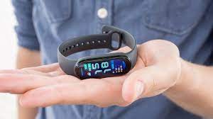 Original xiaomi mi band 6 smart bracelet amoled blood oxygen fitness traker heart rate bluetooth waterproof smart band 6. Xiaomi Mi Band 6 Im Test Kleiner Fitnesstracker Fur Unter 50 Euro