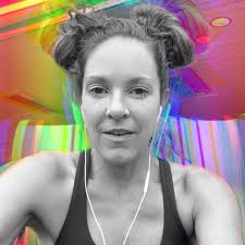 Do unspayed female apbt mixes fight with each other?