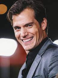 Henry Cavill latinfans - Hermosa sonrisa 😍 #HenryCavill #geraltofrivia #TheWitcher | Facebook
