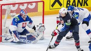 Finnland kam zu einem überraschend deutlichen 3:0 (0:0, 1:0, 2:0). Zewj Cofkumucm