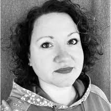 Peggy Knaus's Instagram, Twitter & Facebook