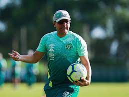 We did not find results for: Novo Tecnico Do Cruzeiro Umberto Louzer Ja E Esperado Em Atibaia