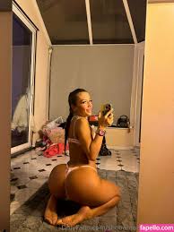 Shona pickering leaks