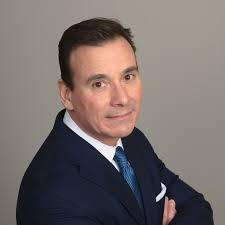 Steven Roe's Instagram, Twitter & Facebook