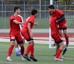 Ryan Gruca scores twice to lead Troy Athens over De La Salle, 4-0