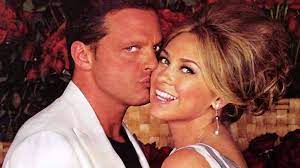 Sin embargo, la separación de esta pareja ha sido tal, que se rumora que el cantante no. Asi Fue La Historia De Amor De Aracely Arambula Y Luis Miguel Gente Entretenimiento El Universo