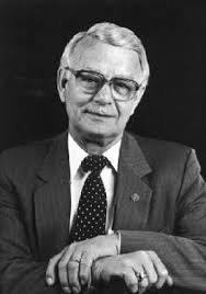 Hall of Famer dies at age 92