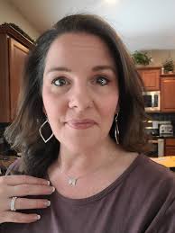 Hello! I'm Donielle, your ✨Sparkle Gal✨ with Touchstone Crystal! Let me  introduce myself and my company: 💎My husband and I have been married for  13 years 💎I am a stay-at-home Mom with