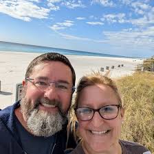 DnD 5e player seeking a group in Burleson, Texas, for Sunday evenings or  weekends