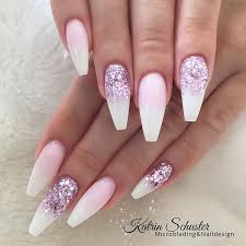 23 Pretty Glitter Ombre Nails That Go With Everything Page 2 Of 2 Stayglam These gorgeous light pink nail ideas will make you stand out of the herd.