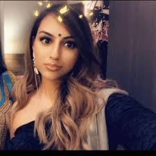 Elisha Gill's Instagram, Twitter & Facebook