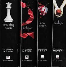 A sortable list in reading order and chronological order with publication date, genre, and rating. Twilight 4 Book Set Twilight New Moon Eclipse Breaking Dawn Twilight Saga Amazon Com Books