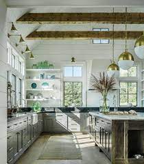 40 Awesome Modern Farmhouse Kitchen Design Ideas To Blend Modern And Classic Theme Farmhouse Style Kitchen Farmhouse Kitchen Decor Modern Farmhouse Kitchens