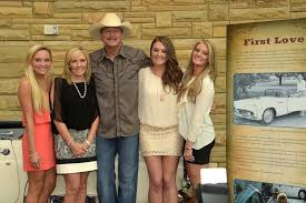 Alan jackson, his wife denise, and their daughters. Alan Jackson S Daughter Reveals The Truth About Her Dad