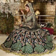 Kashee S Boutique Exclusive Mayo N Mehndi Dholki Lehnga Grab This Amazing Lehnga Pairi Casual Wedding Dress Pakistani Bridal Wear Asian Wedding Dress