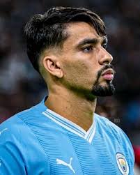 Bernardo Silva is leaving soon please bring us Paqueta home please  Manchester City 🙏🏻👋🏻