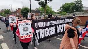 Glicose alta veja como baixar o acucar no. South Belfast Loyalists Hold An Anti Northern Ireland Protocol Irish Sea Border Protest Parade Youtube