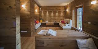 Sulle paretiè bauwerk, azienda che fa parquet dal 1944 e che utilizza esclusivamente. Parquet Impression Di Woodco Per Le Pareti Designbuzz It