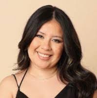 Karina Sorto's Instagram, Twitter & Facebook