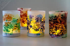 Tischlaterne Mit Wachsmalern Und Schmelztechnik Jetzt Kommt Kurth Krippe Laterne Basteln Baby Laterne Basteln Kinder Basteln Laternen