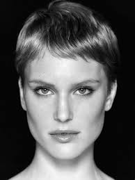 Wie immer, freut heidi sich am meisten auf das umstyling. Gntm 2016 Das Grosse Umstyling Germanys Next Topmodel Kurze Haare Modell Germany Next Topmodel