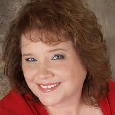 Fourth wing fans.. should I read or listen to the audio?