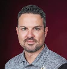 Cara Healy's Instagram, Twitter & Facebook