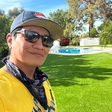 Is anyone available to team up for Rust Console Edition?