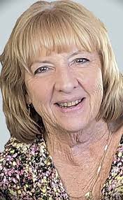 Bonnie Bidwell's Instagram, Twitter & Facebook