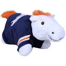 Nfl Denver Broncos Pillow Pet By Fabrique Innovations Http Www Amazon Com Dp B004v4z3xu Ref Cm Sw R Pi Dp Fzcsqb1z Nfl Pillows Animal Pillows Denver Broncos