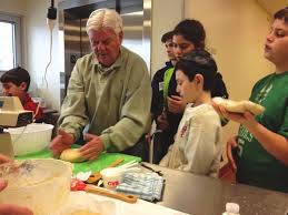 On the North Shore, Haggadot bring Passover to life