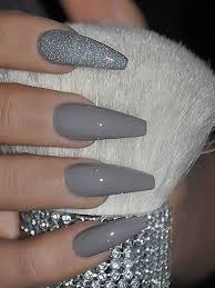 Acrylic Black And Gray Nails Amazing Medium Gray Nails Acrylic Coffin With An Accent Glitter Nail Fall Acrylic Nails Coffin Nails Glitter Best Acrylic Nails