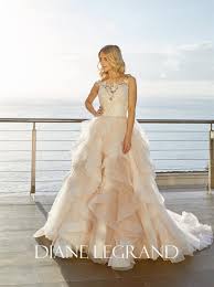 Sie erwartet ein überwältigendes angebot an traumhaften hochzeitskleidern. Zurich Brautkleider Brautmoden Hochzeitskleider Brautmoden Boos