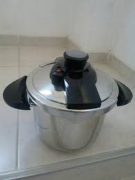 1 mm gövde kalınlığı sayesinde yemekleriniz artık daha lezzetli! Duduklu Tencere Karaca