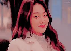 𝒍𝒆𝒈𝒂𝒍𝒍𝒚 𝒃𝒍𝒐𝒏𝒅𝒆. ‎‏‏‎ 𝗅𝖾𝖾 𝗆𝗂𝗇-𝗁𝗒𝗎𝗄