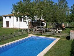 Casa de 94 m2, con 4 habitaciones y 2 baños, ubicada en caldes de malavella. Casas Rurales En Caldes De Malavella Girona