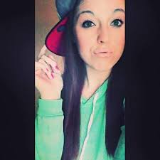 Danielle busch (@danielle_busch)