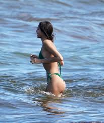 Yasmin Wijnaldum Nude & Sexy Pics Collection - Scandal Planet