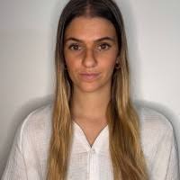 2800+ "Bienes" profiles