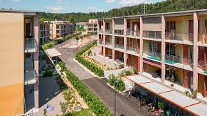 ) jede wohnung hat mindestens einen balkon. Neubau Zeitschrift Wohnen