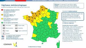 Par ailleurs, l'aisne et l'oise restent pour leur part en vigilance orange pour risque de crues. Orages Trois Departements Bretons En Vigilance Orange