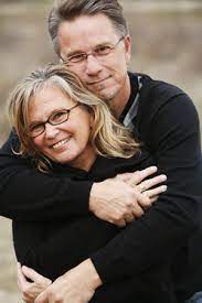 Middle Age Starts At 55 Years Older Couple Photography Photography Poses Family Older Couple Poses