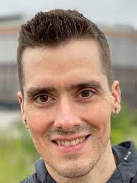 Joel Sommer's Instagram, Twitter & Facebook